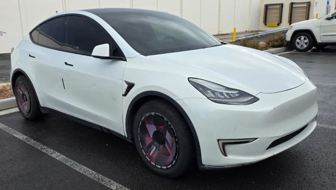 tesla model y 2021 5YJYGDEE4MF072398 image tesla model y 2021 5YJYGDEE4MF072398 image